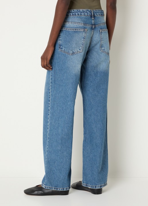 Sofie Schnoor Rios mid waist straight leg jeans met steekzakken - achterkant 5 indigo