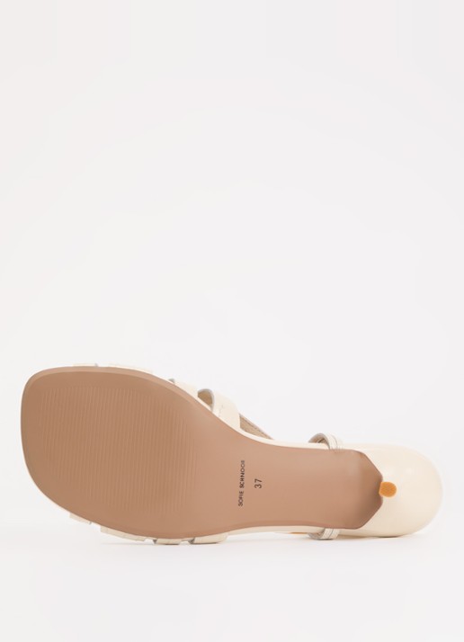Sofie Schnoor Rosalindsw sandalette van lakleer met gevlochten detail - detail 4 gebroken wit