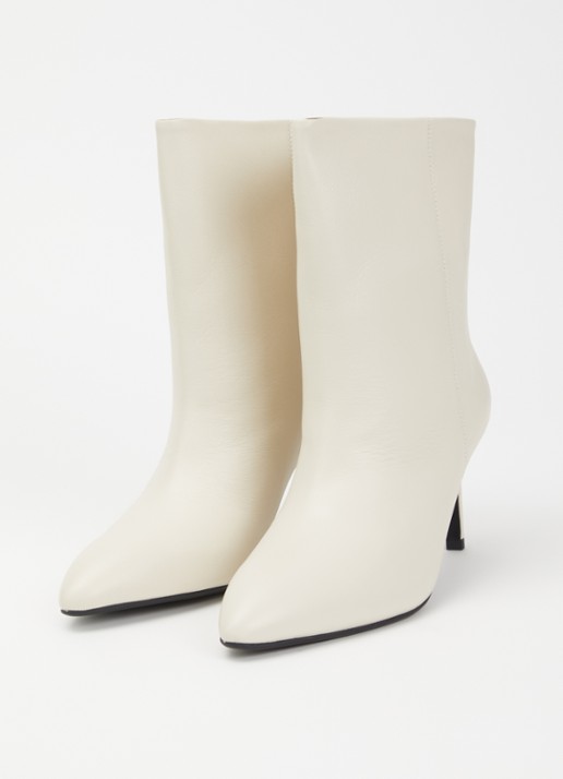 Sofie Schnoor Selva enkellaarsje van leer - detail creme