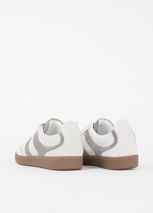 Sofie Schnoor Sneaker van suède - achterkant grijs