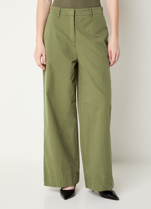 Sofie Schnoor Solas mid waist wide fit chino met steekzakken