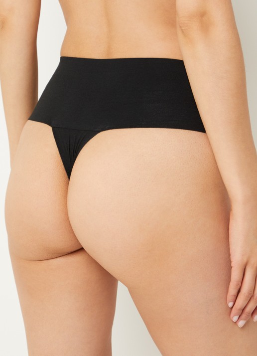 SPANX Undie-tectable high waisted corrigerende string    - achterkant 3 zwart