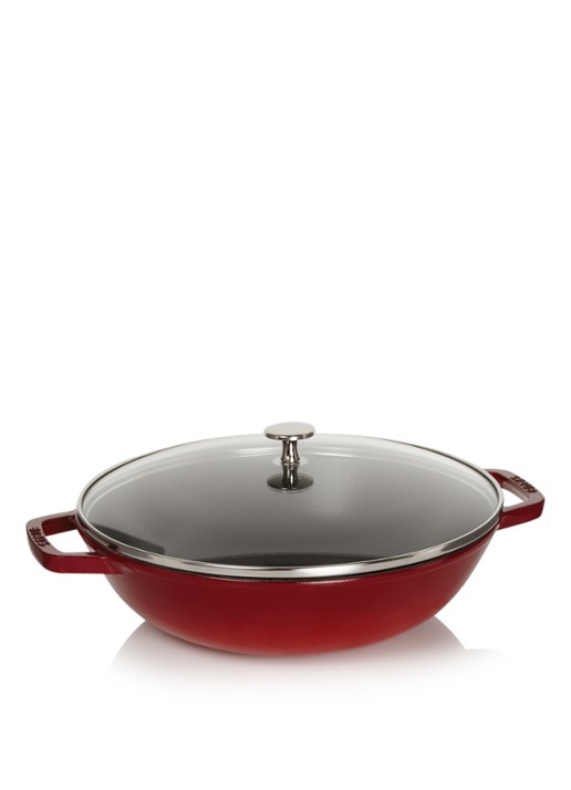 Staub Wok met glazen deksel Ø30 cm - voorkant steenrood