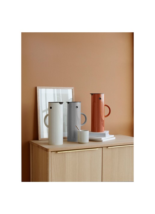 Stelton Em77 thermoskan 1 liter - voorkant 2 gebroken wit