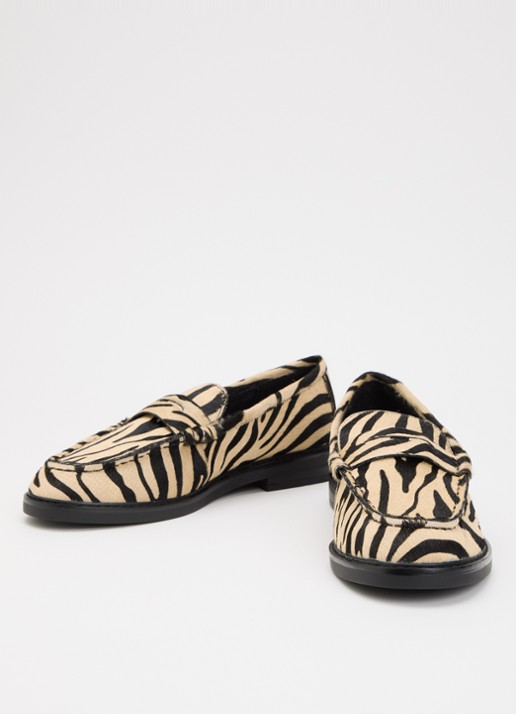 Steve Madden Adison-A loafer van leer met zebraprint - detail 2 creme