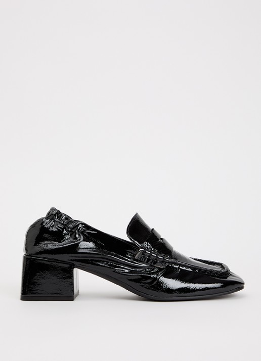 Steve Madden Estee loafer van lakleer