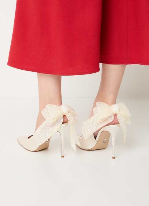 Steve Madden Teacup-P slingback van satijn met strikdetail - voorkant 3 ivoor