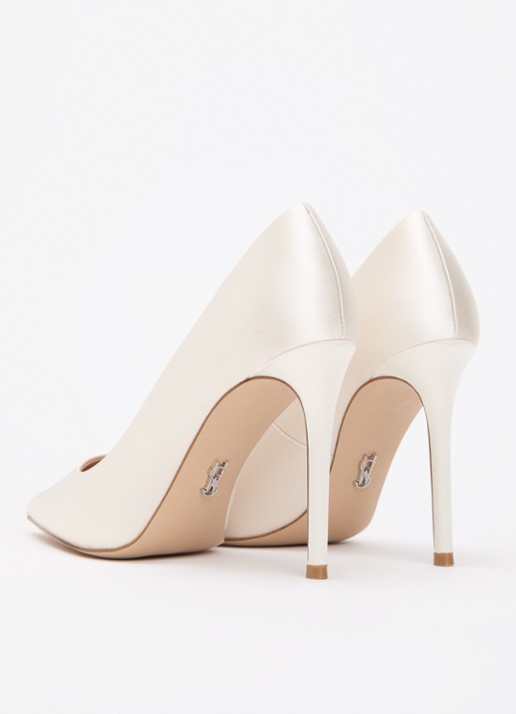 Steve Madden Thrive pump van satijn - achterkant 3 ivoor