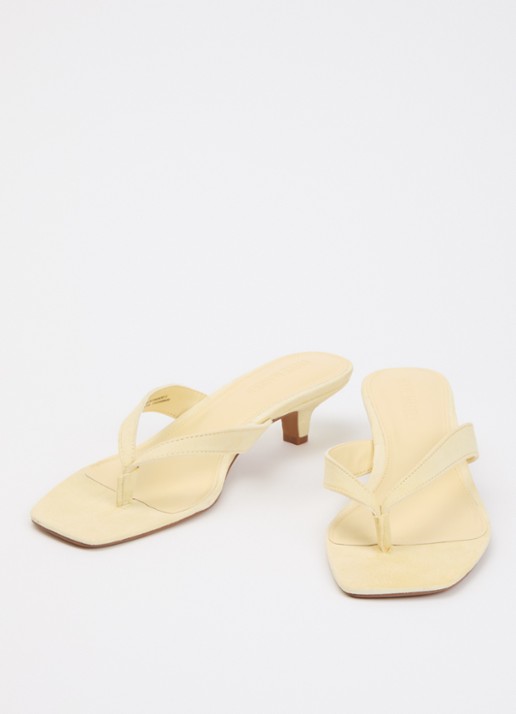 Steve Madden Tracie sandalette van suède - detail 2 lichtgeel