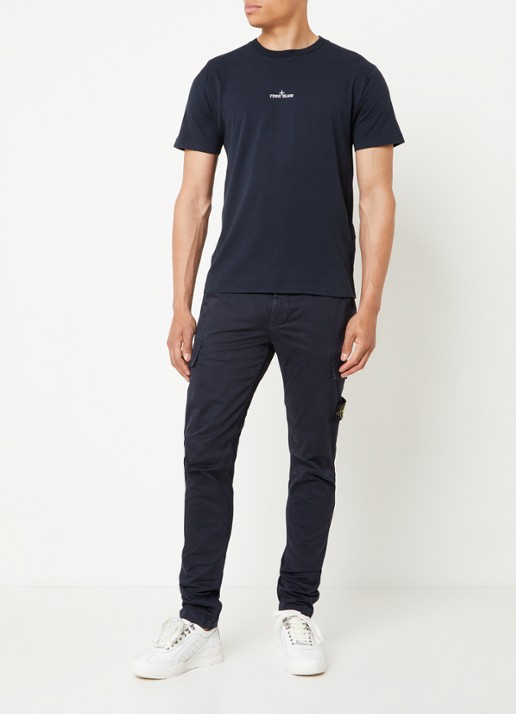 Stone Island 2NS82 T-shirt met logo- en backprint - voorkant 2 donkerblauw