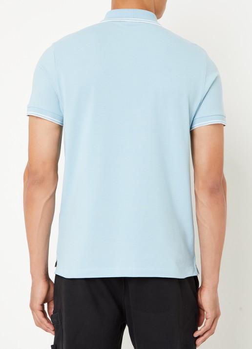 Stone Island 2SC18 slim fit polo van  piqué katoen met logo - achterkant 3 lichtblauw