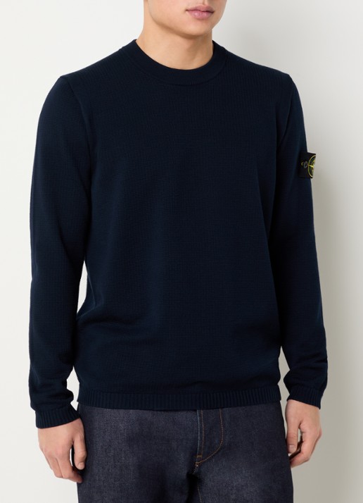 Stone Island 64011 fijngebreide trui met logoborduring