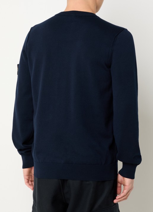 Stone Island 86002 fijngebreide trui met logo - achterkant 3 donkerblauw