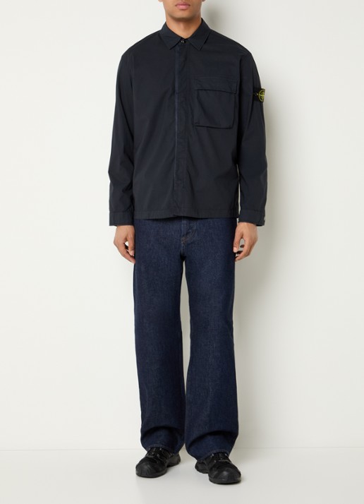 Stone Island S0003 overshirt met borstzak en logo - voorkant 3 donkerblauw