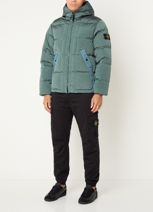 Stone Island S0019 puffer jack met capuchon en donsvulling - voorkant 2 zeegroen