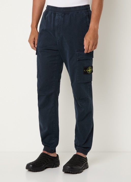 Stone Island S00L1 tapered fit cargobroek met steekzakken en logo