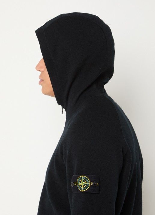 Stone Island S01A1 fijngebreid vest in scheerwolblend met logo - detail 2 zwart