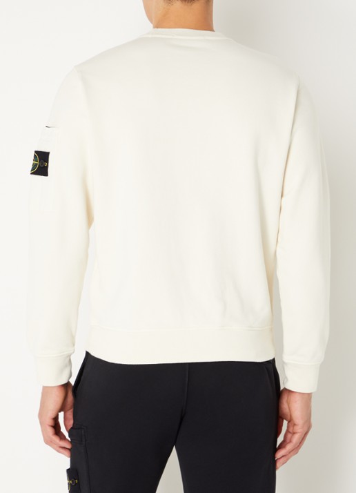 Stone Island S0410 sweater met opgestikte zak en logoborduring - achterkant creme