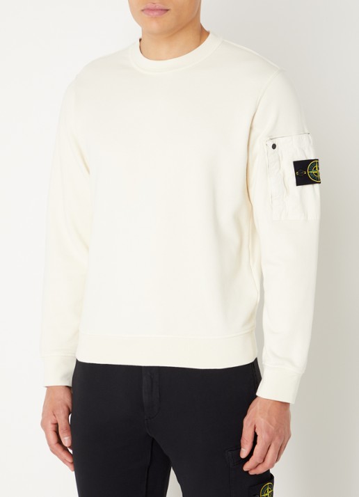 Stone Island S0410 sweater met opgestikte zak en logoborduring