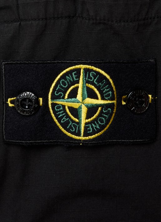 Stone Island S0410 sweater met opgestikte zak en logoborduring - detail 2 zwart