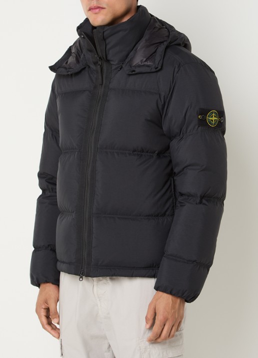 Stone Island S0483 puffer jacket met donsvulling en afneembare capuchon