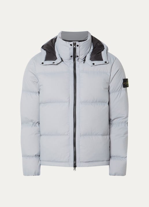 Stone Island S0483 puffer jack met donsvulling en afneembare capuchon - voorkant lichtgrijs
