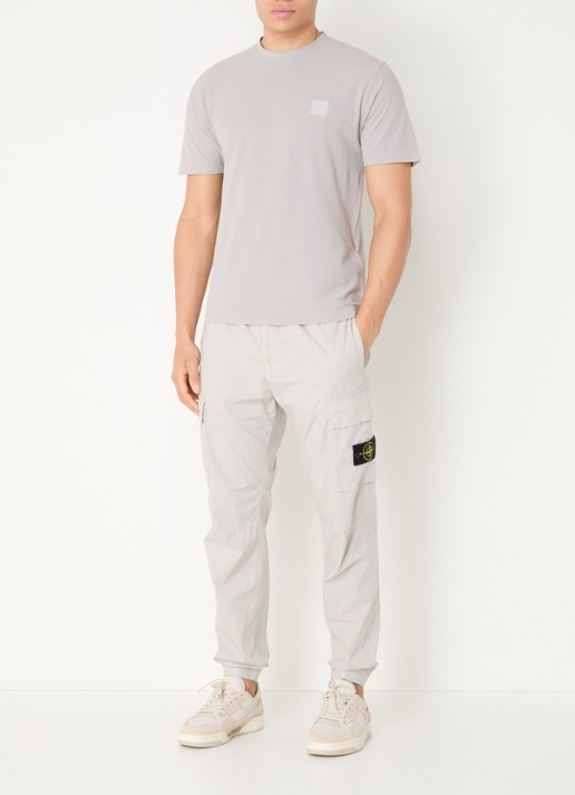 Stone Island S0F11 T-shirt met logoborduring - voorkant 2 grijs