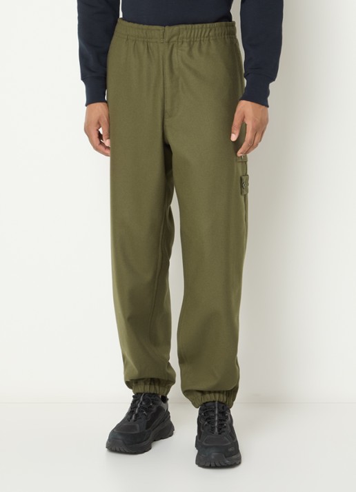 Stone Island S0F24 tapered fit cargobroek in scheerwolblend met klepzakken