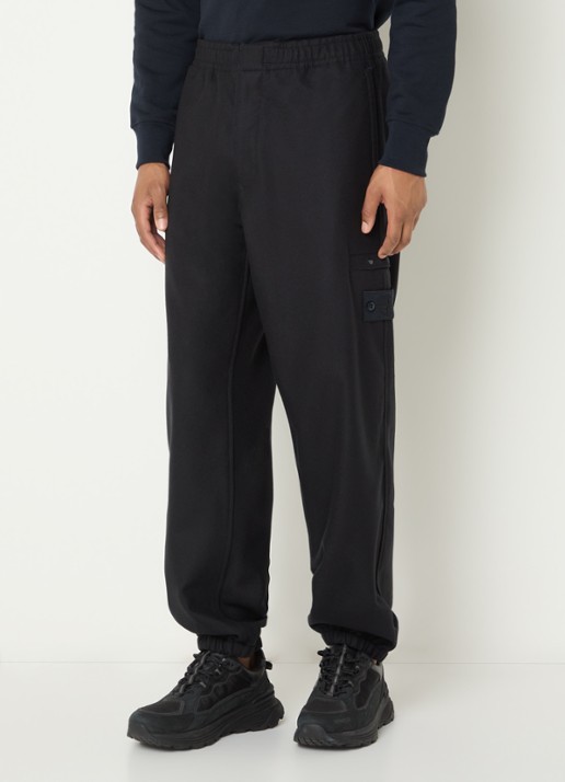 Stone Island S0F24 tapered fit cargobroek in scheerwolblend met klepzakken