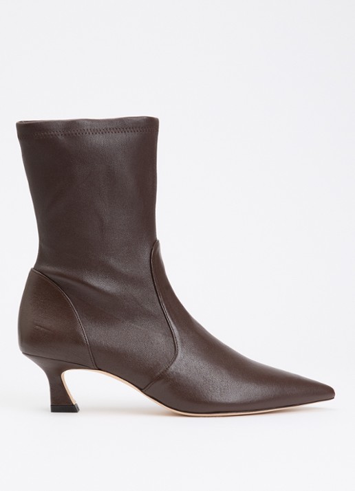 Stuart Weitzman Vinnie 50 enkellaarsje van leer