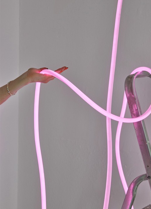 Studio About Flex Tube ledverlichting 5 meter - voorkant 2 donkerroze
