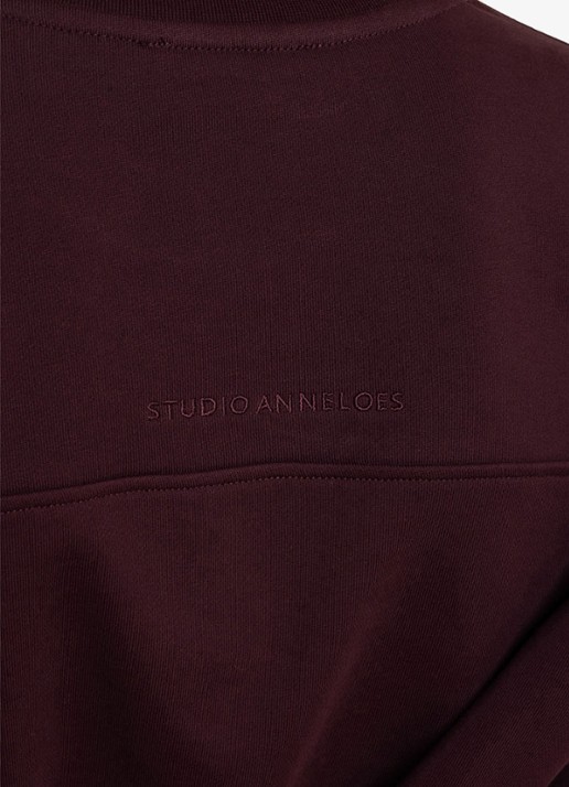 Studio Anneloes Costa ls round neck sweater - detail 2 aubergine