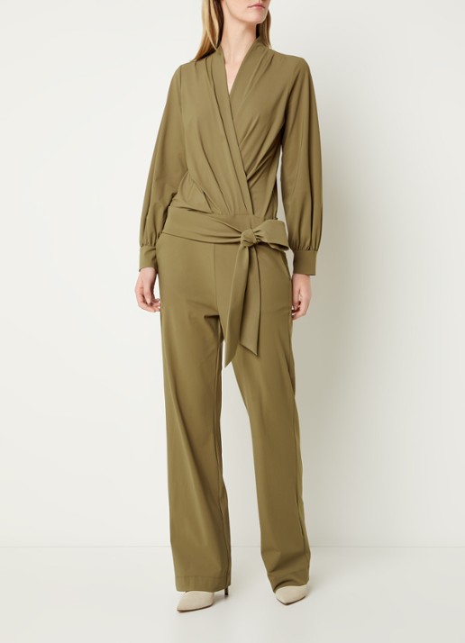 Studio Anneloes Feda straight fit jumpsuit van travelstof - detail 4 olijfgroen