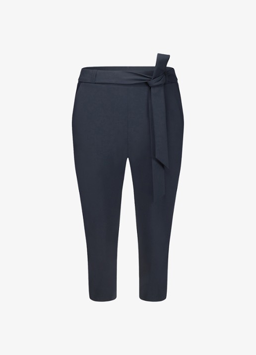 Studio Anneloes Hanna mid waist slim fit cropped broek van travelstof - voorkant donkerblauw