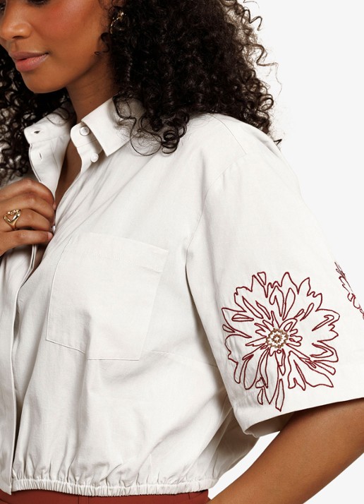 Studio Anneloes Noleste cropped blouse met borduring - detail 2 wit
