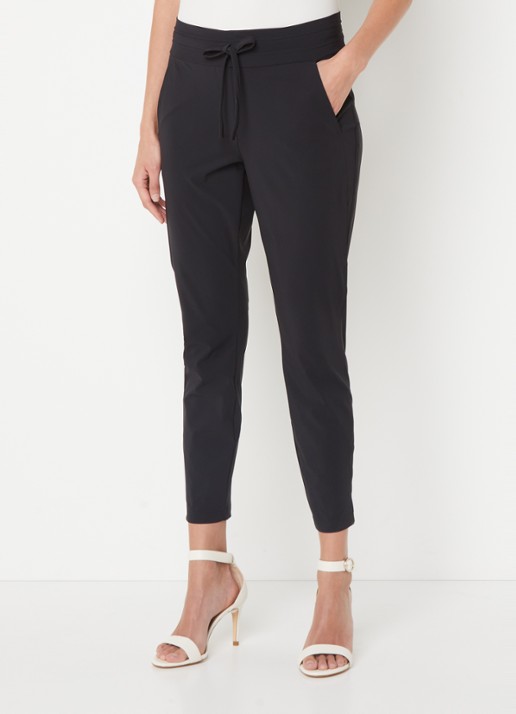 Studio Anneloes Startup mid waist cropped tapered fit pantalon van travelstof - detail 9 zwart