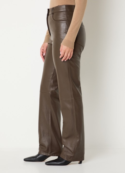 STUDIO AR Sacha high waist straight fit broek van schapenleer - detail 3 bruin