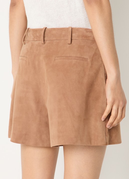 STUDIO AR Sofie high waist straight fit korte broek van geitensuède - achterkant 4 lichtbruin