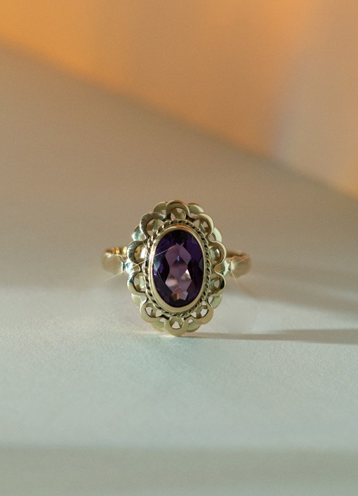 Studio Kroewe Violet Amethist ring van 14 karaat geelgoud - detail 3 geelgoud