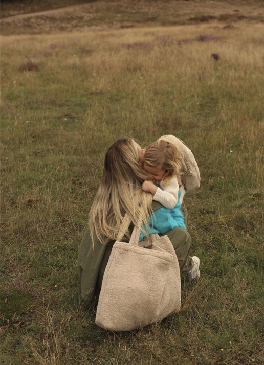 Studio Noos Chunky Teddy Mom bag - voorkant 2 zand