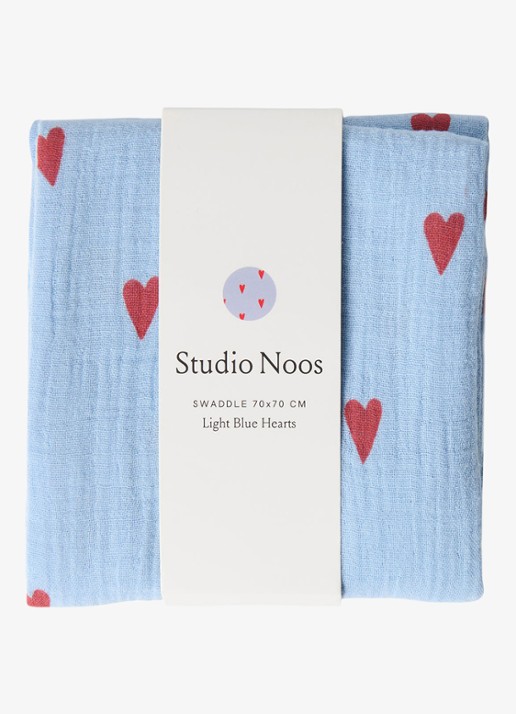 Studio Noos Light Blue Hearts 100% katoen | 70 x 70 cm - voorkant blauw