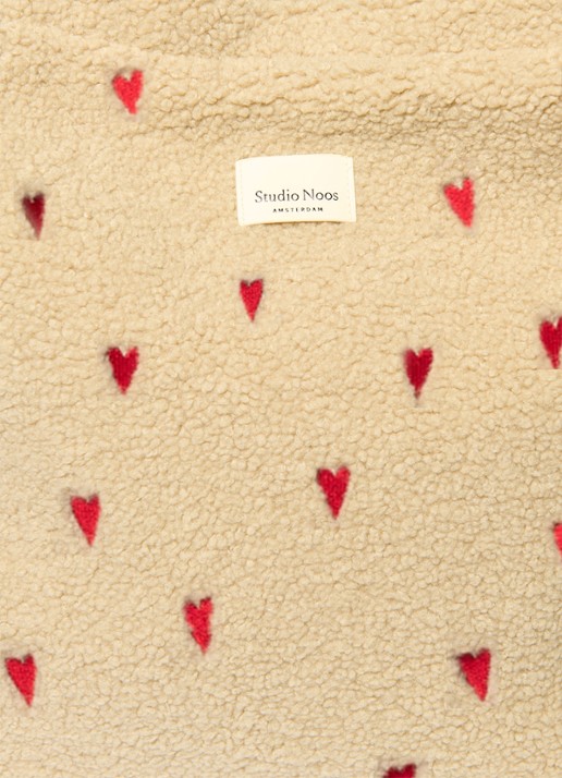 Studio Noos Luiertas van teddy met borduring - detail 3 beige