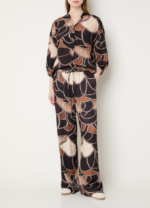 Summum High waist wide fit broek van satijn met steekzakken - voorkant 3 zwart