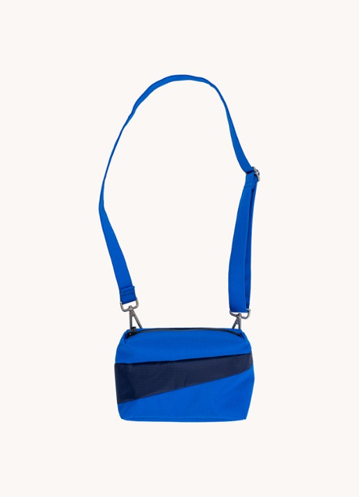 SUSAN BIJL Bum Bag Medium crossbodytas met waterafstotende coating - voorkant kobaltblauw