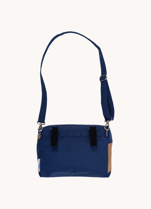 SUSAN BIJL Bum Bag Medium crossbodytas met waterafstotende coating - detail 2 indigo