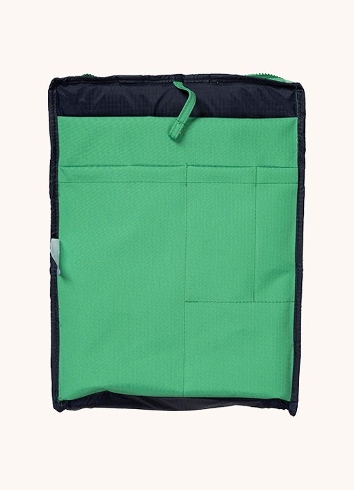 SUSAN BIJL The New Backpack waterafstotende rugzak met 13 inch laptopvak - detail 3 groen