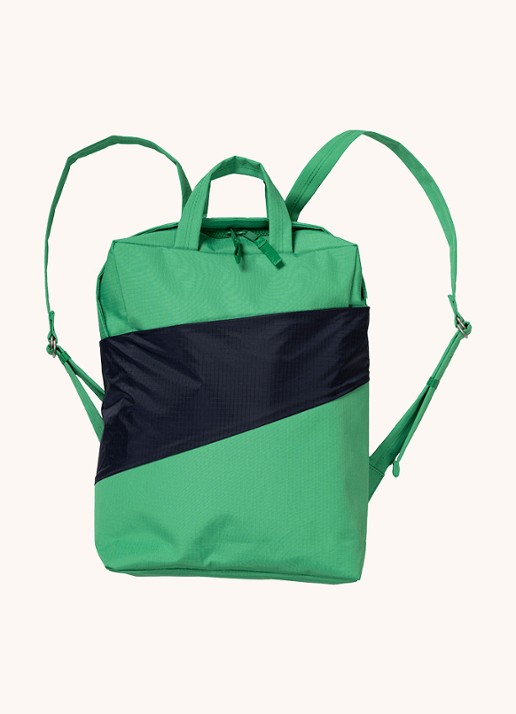 SUSAN BIJL The New Backpack waterafstotende rugzak met 13 inch laptopvak - voorkant groen