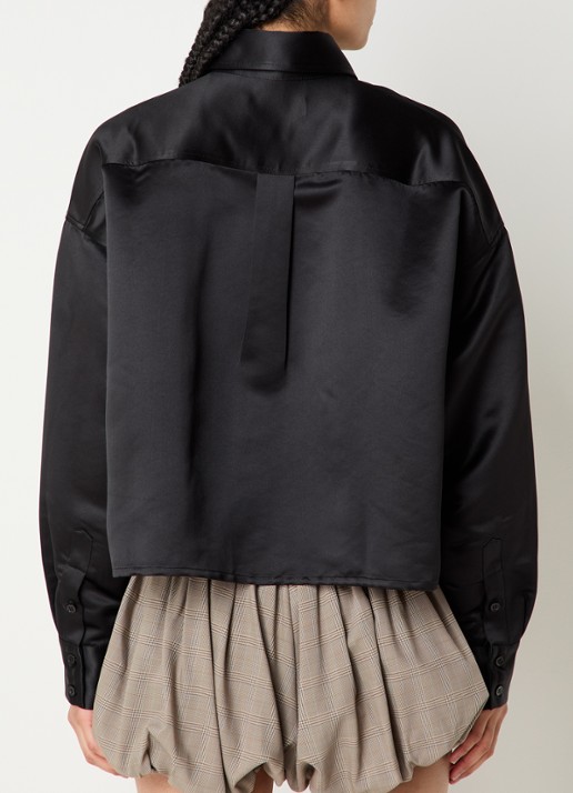 The Frankie Shop Arlen cropped blouse van satijn  - achterkant zwart