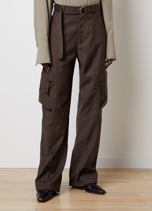 The Frankie Shop Kelly high waist straight fit cargobroek in wolblend - detail donkerbruin
