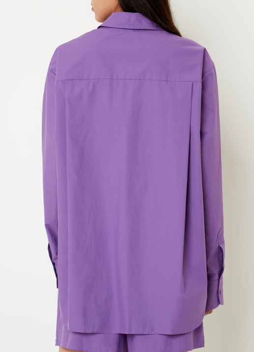The Frankie Shop  Lui oversized blouse met borstzak  - achterkant paars